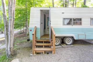 Grotto Getaway - Miller Lake - 4