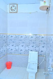 B k Paying Guest House - Ayodhya - 8