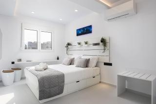 MaXi Suite 75 with Jacuzzi,By IdealStay Experience - Gázion - 9