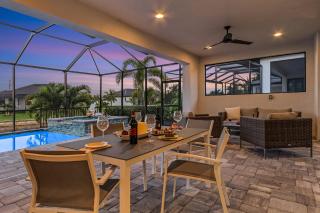 Gulf Access, Pool with Spa, Grill & Lanai - Ladyfish Landing - Roelens Vacations - Cape Coral - 7