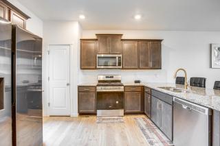17 Mi to Denver Zoo Family-Friendly Aurora Home - Aurora - 3