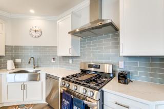 Steps to Lake Erie and Beach Baypoint Resort Home! - Marblehead - 3