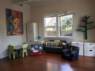 Eclectically furnished home in the heart of NOLA - New Orleans - 2