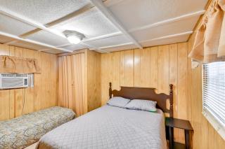 Eufaula Retreat Community Pool and Screened Porch! - 1