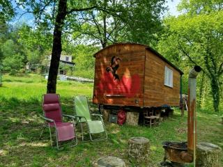 Roulotte et Cabane Par Hasard - Saint-Bressou - 2