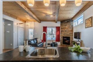 Chalet La Chouette with Private Spa Access to Ouareau Forest - Notre-Dame-de-la-Merci - 2