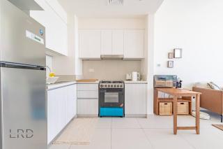 Modern & Vibrant 1BR Dubai Hills - Dubai - 6
