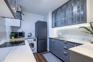 Spacious Luxe Studio Near Metro - Dubai - 6