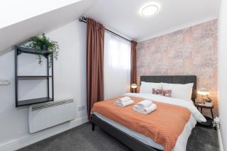 Cute 2 Bedroom House - 10 Min Walk to Woolwich DLR & Elizabeth Line - Netflix - Espresso Machine - 4