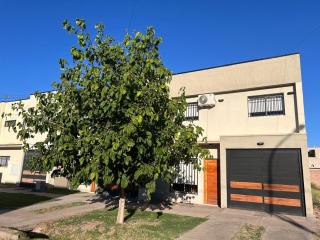 Duplex moderno con cochera - San Rafael - 0