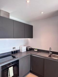 City Centre - 2-Bed High Rise Apartment - Sleeps 4 - Manchester - 3