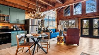 Romantic luxury cabin with hot tub and fireplaces - Sevierville - 9