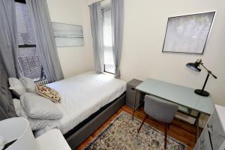 3BR Apartment in Big Apple - 2