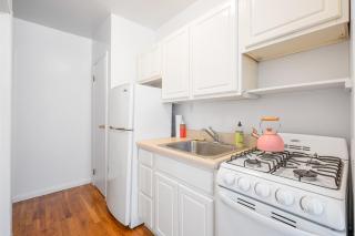 Lovely Apt Near Central Park - 1