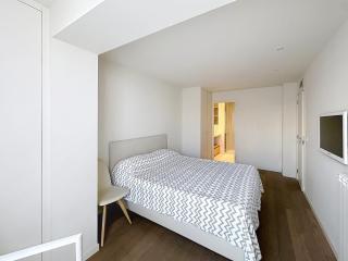 Cozy 2-bedroom apartment with terrace, sea view and parking in Cannes - 9