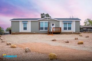 Desert Tracks Family Getaway Hot Tub and Patio - Kanab - 0