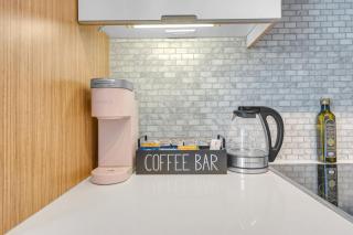 Boho 2bdrm Sleeps 6 near Rogers MTCC Union CN tower - 1