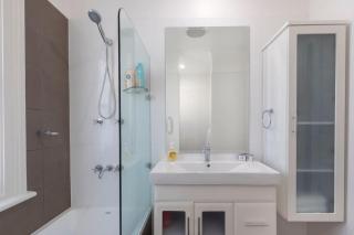 Executive Serviced north Sydney City pad - Sydney - 3