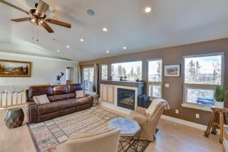 Cabin On 13 Acres With A Pool Table And Jacuzzi Tub - 9