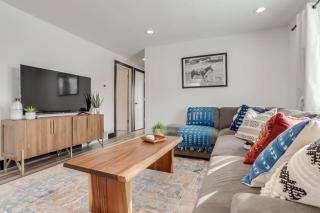 The Western Retreat With Hot Tub and Spacious Yard - 8