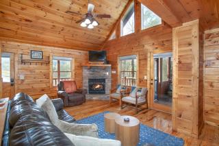 Blue Mist Lodge Hot Tub Outdoor Lounge MORE - Sevierville - 1