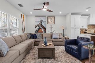 218 Oasis on Ohio: Stunning Pool Home w/ Dock Access! - Fort Myers Beach - 2