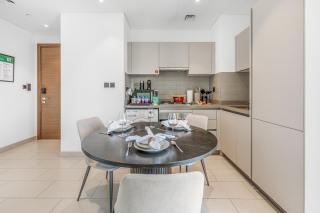 Stylish 1BR with Pool, BBQ Area, Gym in MBR City - 9