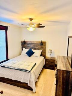 516) Charming home- sleeps 8 - Covington - 0
