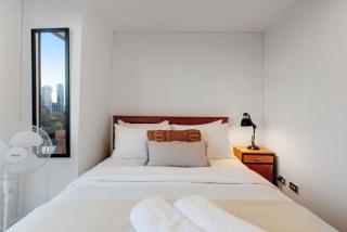 Cityscape Delight with Skyline View - Free Parking - Auckland - 0