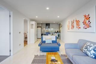 Cityscape Delight with Skyline View - Free Parking - Auckland - 9