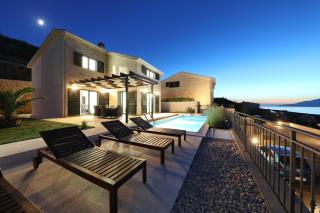 Mediterranean villa with pool, beach, panoramic view - by TRAVELER tourist agency Krk - ID 2509 - Vinjerac - 0