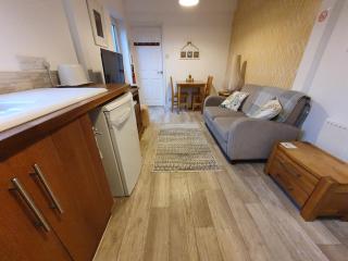 The Nest - Needingworth - 3