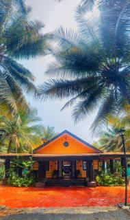 Wood House Near Isha And Karunya University by Shivalaya - Alāndurai - 8