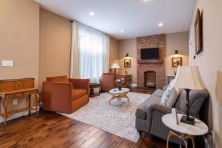 4 Bedroom Luxe home in Brewery District - 3