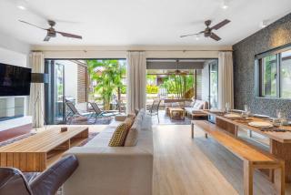 Waterfront Luxury Lodge w Private Pool - Rivière Noire - 1