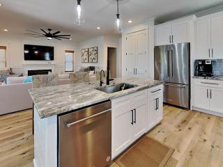 Carolina Bougie - Carolina Beach - 1