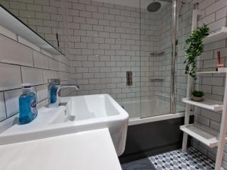 Deluxe Two-Bedroom Vauxhall Apartment - Londra - 2