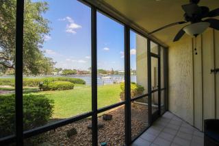 Waterfront Living Steps from Siesta Key Beach! - Aloha House - 8