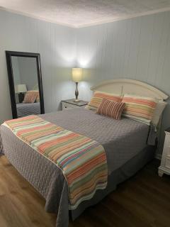 Mariner's Cove 2BR 1st Floor Beach Condo Sleeps 6 - Myrtle Beach - 9
