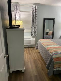 Mariner's Cove 2BR 1st Floor Beach Condo Sleeps 6 - Myrtle Beach - 7