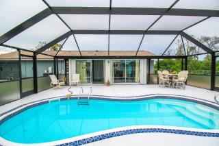 Relaxing pool home in Englewood - Awake Zone - Englewood - 2