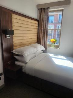 Central Boutique Room 302 - 9
