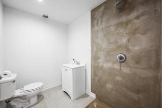 Cozy & quiet gem - East Hampton - 7