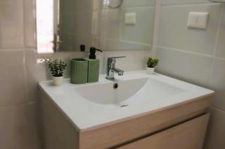 HOM I WiFi, AireAcondicionado, Metro Santa Isabel - 3