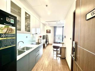 Delux Studio With Swimming, Gym, Private Walking Lake, Gardens - Hanoi - 6