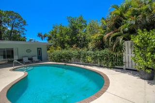 Beautiful 3 BR pool home minutes from Siesta Key - Blue Dolphin - Sarasota - 6