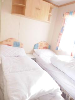 Beachside, Family-friendly, WiFi, 6 berth caravans - Ingoldmells - 4