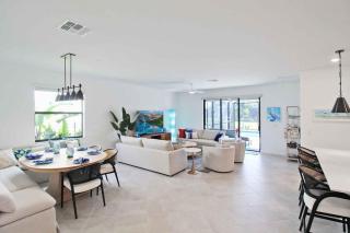 Stunning 3BR pool home in resort like Lorraine Lakes - Bradenton - 9