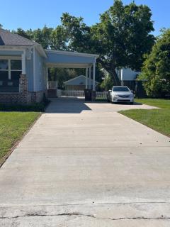 3 Bed, 2 and a half bath Gorgeous Coastal Home 1 block from beach! - 6