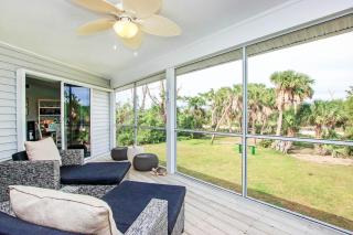 Charming Sanibel Island Home Minutes From The Beach - Ybel - 1